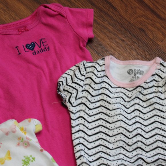 Lot of 7 Baby girl onesies - Picture 3 of 5